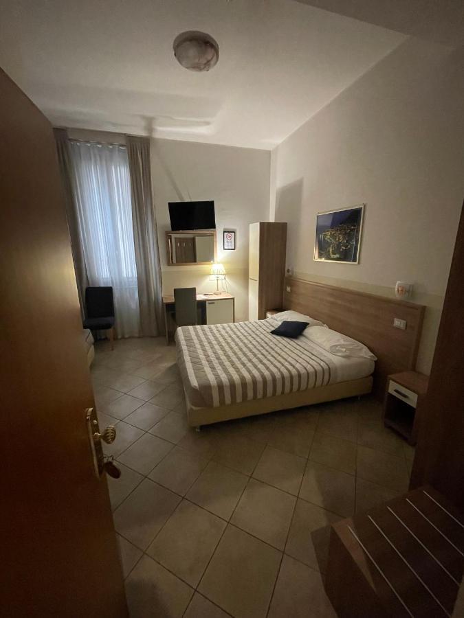 Triple Room,1194901231:JPEG