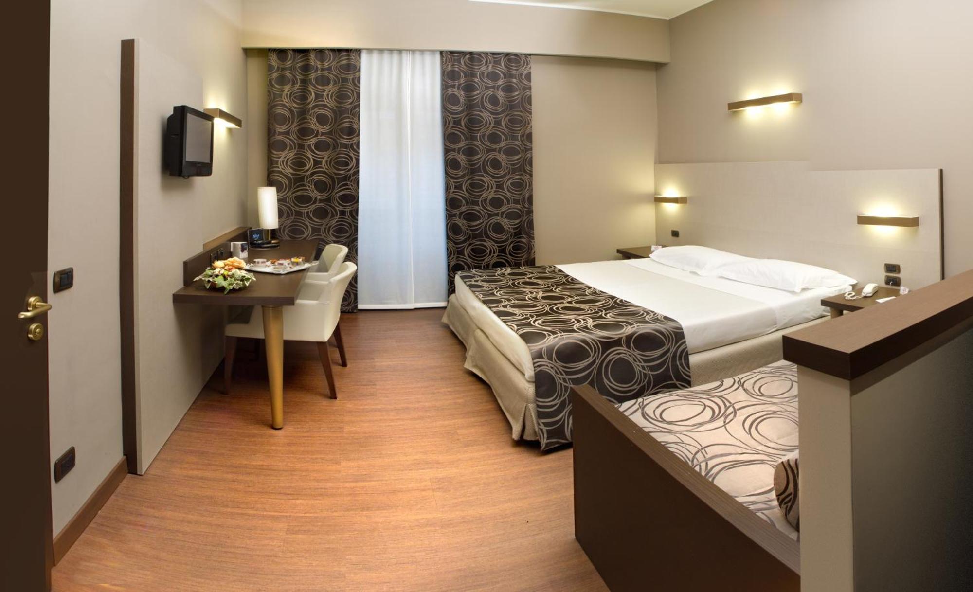 Triple Room,1209217231:JPEG