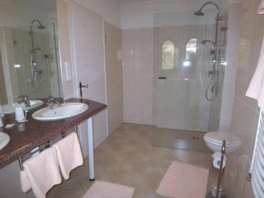 Deluxe Double Room,42859594:JPEG