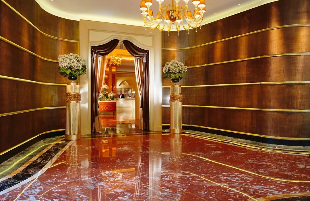Hotel Principe Di Savoia - Dorchester Collection-1