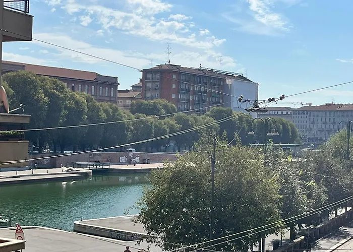 Hotel vicino al College: Hbhall Residenze Darsena